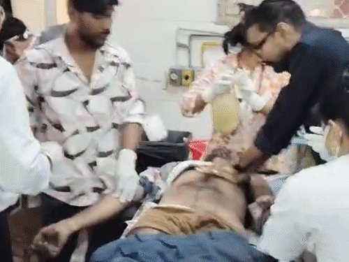 કોટામાં દિલ્હી-મુંબઈ એક્સપ્રેસવે પર બસ નાળામાં ખાબકી, 8ના મોત