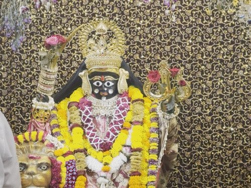 અમદાવાદના ભદ્રકાળી મંદિરે આઠમ પર ભક્તોની ભારે ભીડ, પાવાગઢમાં પણ દર્શનાર્થીઓનું ઘોડાપૂર