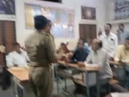 બોટાદ: દારૂ અંગે PSIના કથિત નિવેદનનો વીડિયો વાયરલ, તપાસ સુધી લીવ રિઝર્વમાં મૂકાયા