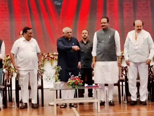 સુરતમાં CM ભૂપેન્દ્ર પટેલની જાહેરાત: રાજ્યની પાણીની અછત દૂર કરવા મંગળવારે મહત્વની બેઠક