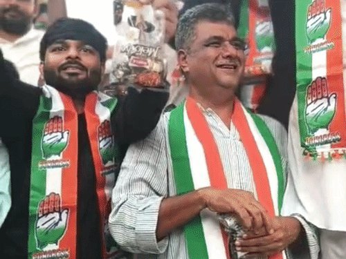 ગાંધીનગરમાં ખડગેના નિવેદન પર ભાજપ-કોંગ્રેસ આમને-સામને, પોલીસે કોર્ડન કર્યું