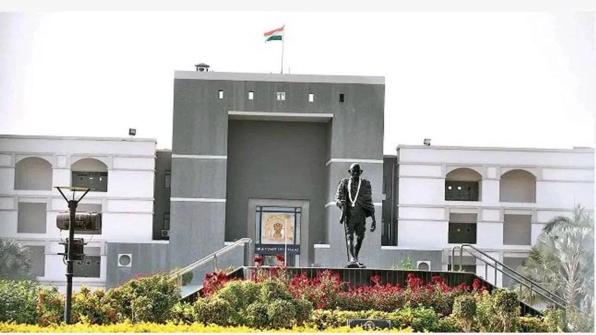 જંગલ જમીન પર ખેતી કરતા આદિવાસી ખેડૂતોને બેદખલ કરવા સામે ગુજરાત હાઈકોર્ટની રોક