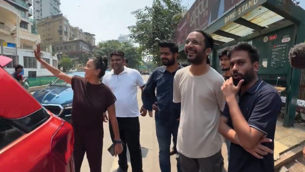 મન્નત બહાર અભિજિત દીપકે: 'શાહરૂખ ભાઈ માફ કરજો, હું હજી ફેન છું'
